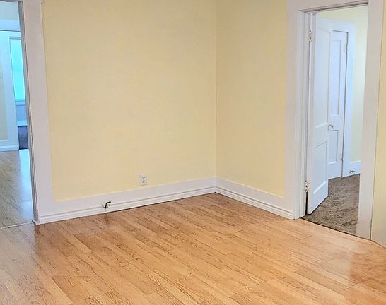 4th image of 120 STANLEY CT