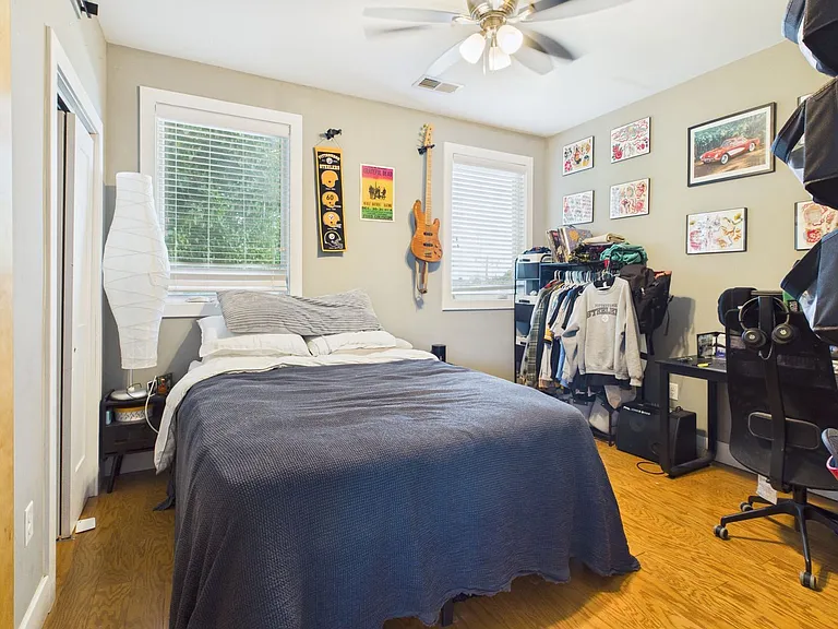 2028 W Cary St #4 — Photo 21