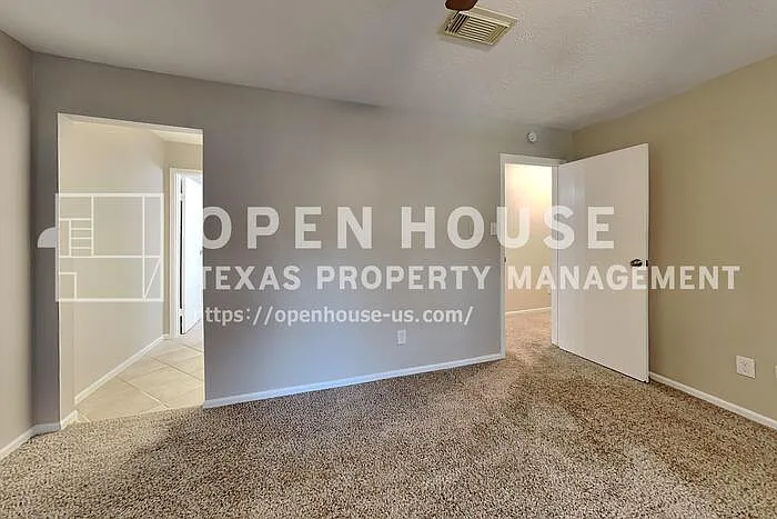 46 Berryfrost Ln — Photo 13