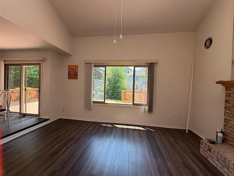7043 Foxridge Dr — Photo 13
