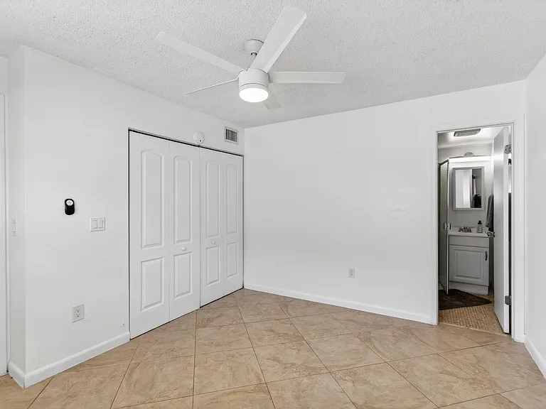 600 SW 2nd Ave #240 — Photo 25