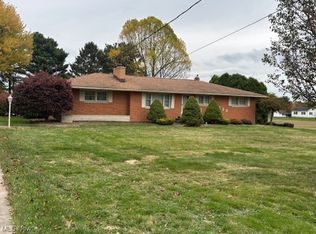 5200 Union Ave NE, Homeworth, OH 44634