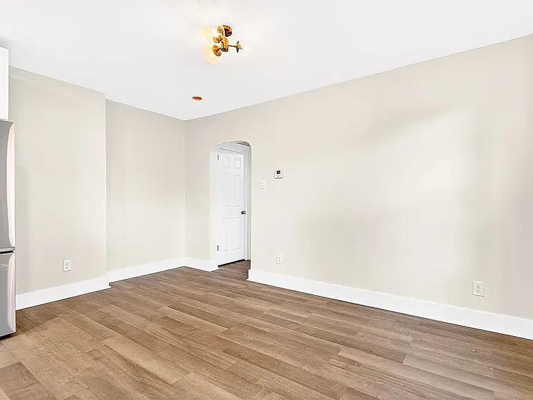 634 Madison Ave — Photo 5