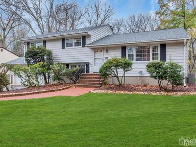 4 Plymouth Ln, East Brunswick, NJ, 08816