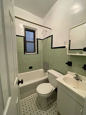 Rented by Peter R. Hungerford, LREB | media 12