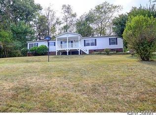 49 Hookers Gap Rd, Candler, NC 28715