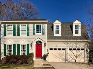 1105 Fairlawn Ct, Crofton, MD 21114