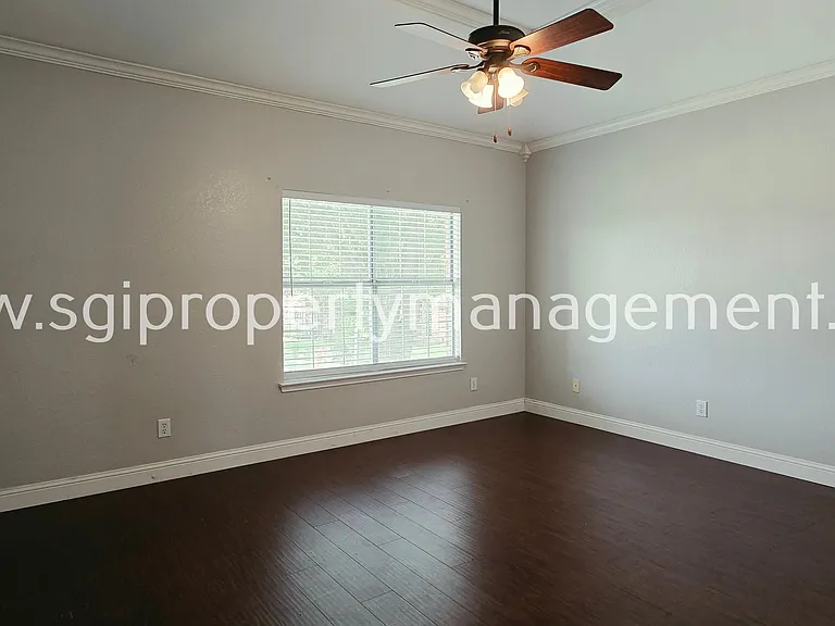 1513 Lodengreen Ct — Photo 19