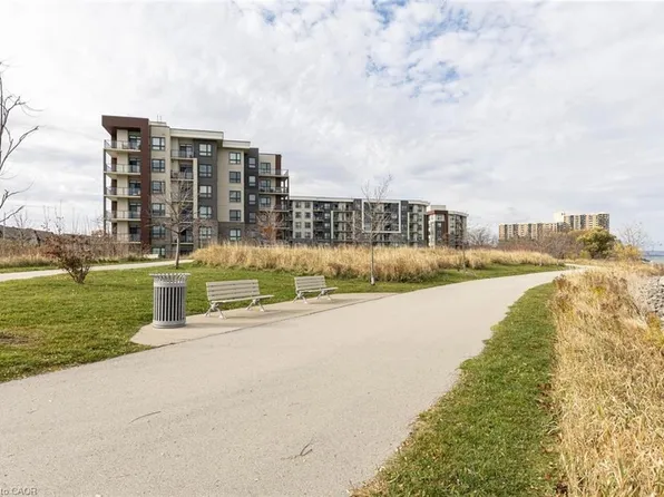 101 Shoreview Pl #112, Hamilton, ON L8E 0K2