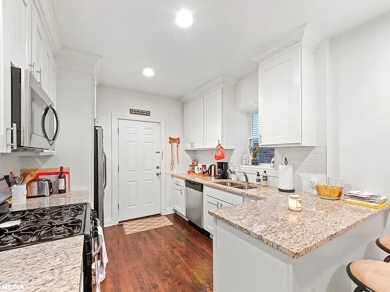 1621 N McVicker Ave #1 — Photo 19