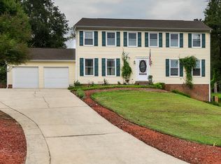 10009 Stoneleigh Ln, Charlotte, NC 28277