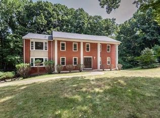 14 Greybirch Rd, Andover, MA 01810