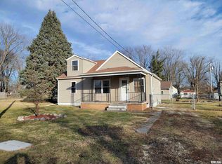 855 N 10th Ave, Canton, IL 61520