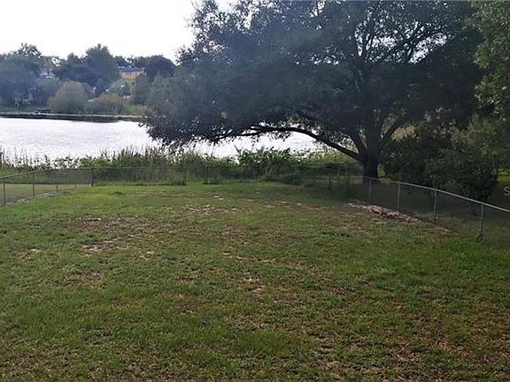 2nd image of 520 Shady Nook Dr