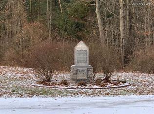 68524 W Banks Dr, Edwardsburg, MI 49112