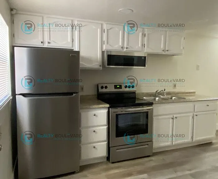 520 Locust St #B — Photo 2