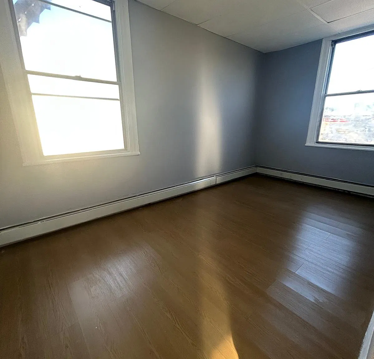 3 bed, 2200 sqft, $2,250 — Photo 2