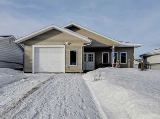 5206 E 48th St, Valleyview, AB T0H3N0