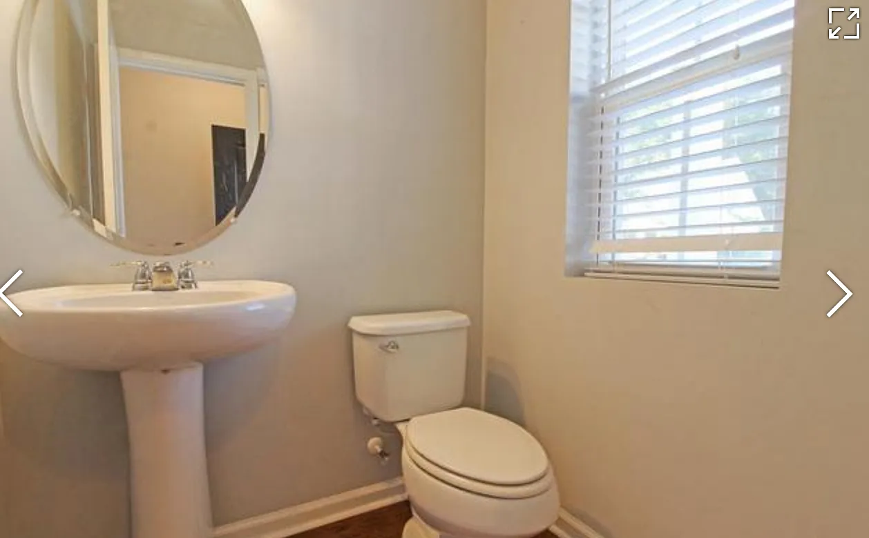 3 bed, 2.5 bath, 2006 sqft, $2,400 — Photo 3