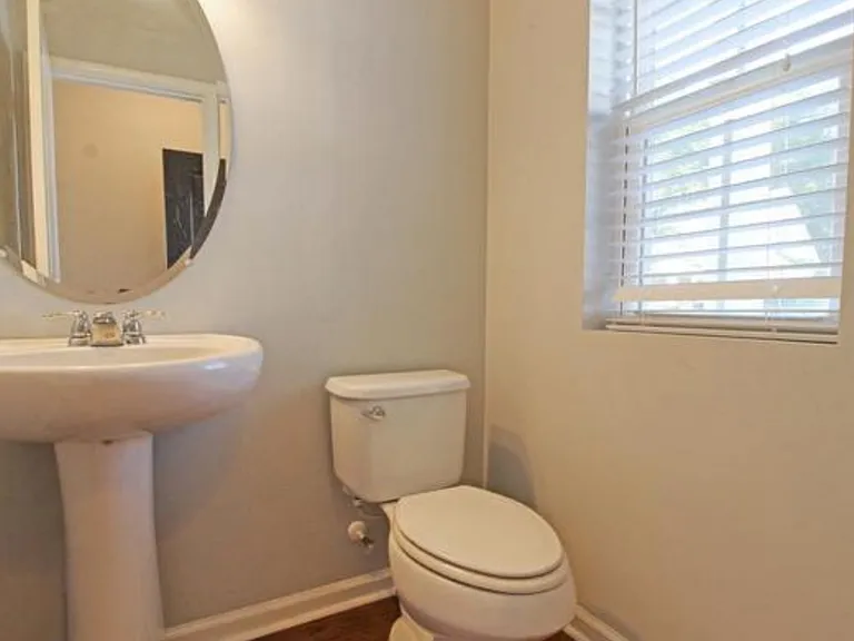 218 Tuscany Ct — Photo 3