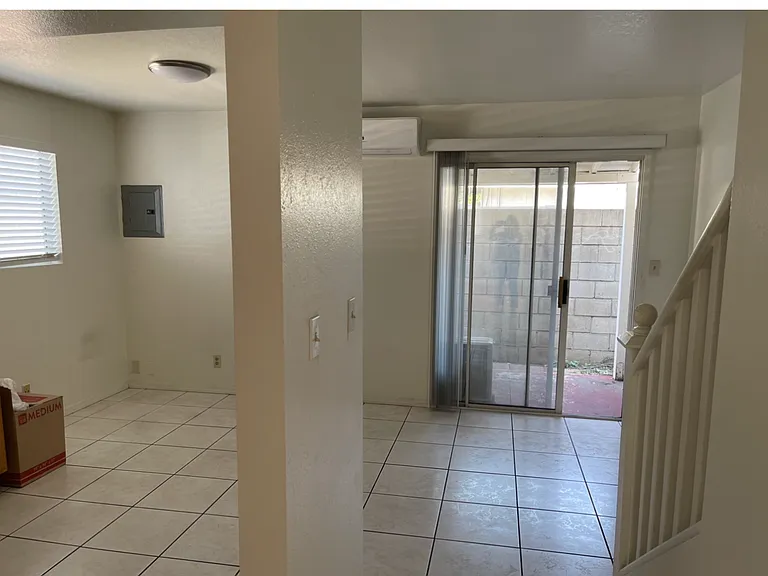 132 W Glendon Way #B — Photo 3
