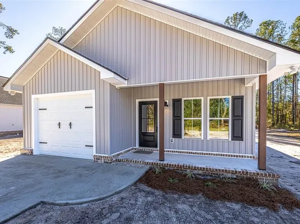145 S Deborah Cir, Jesup, GA 31546