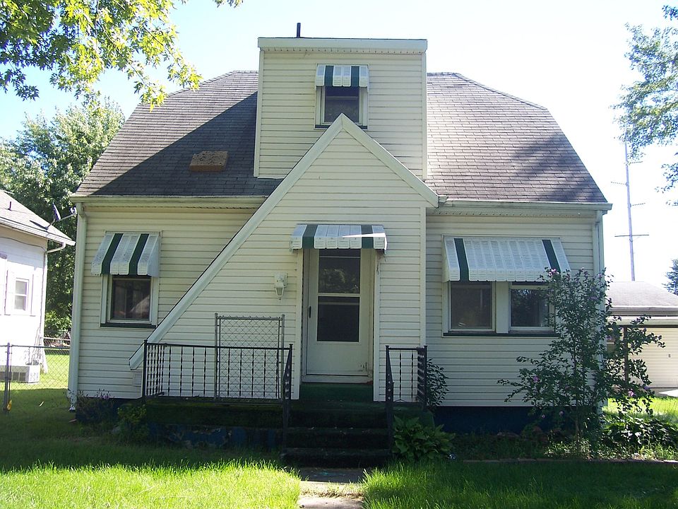 1st image of 220 S Oakside Ave