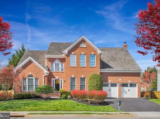1333 Moore Pl SW, Leesburg, VA