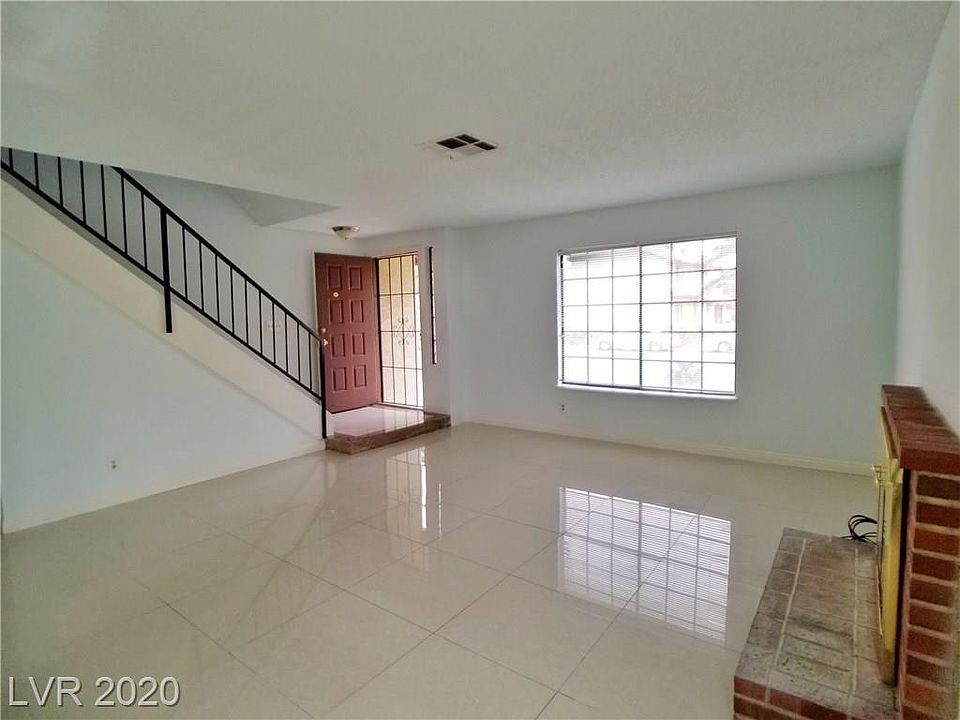 1st image of 740 Kelso Way