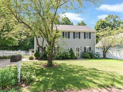 42 Burden Ave, North Attleboro, MA, 02763