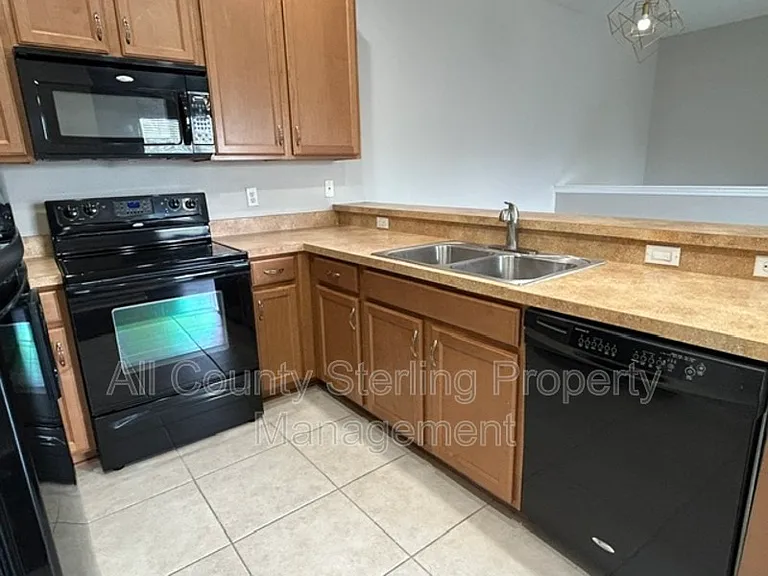 7021 Kirkland Way — Photo 6