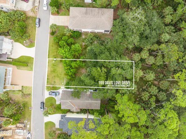 169 Davis Love Dr, Saint Helena Island, SC 29920
