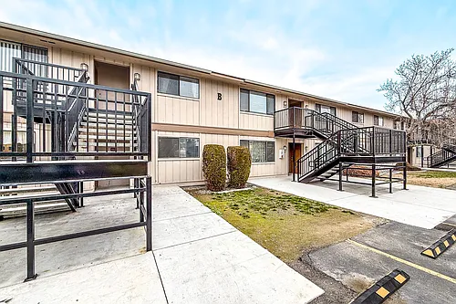 Avalon Court Apartments Photo 1