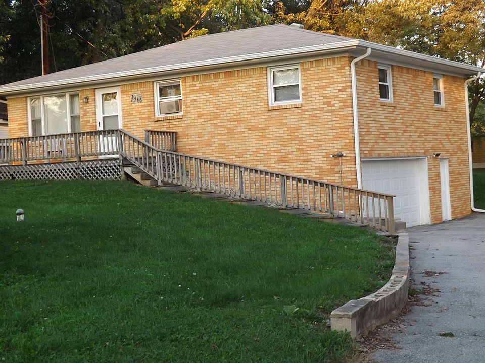 1st image of 2446 N County Road 1000 E