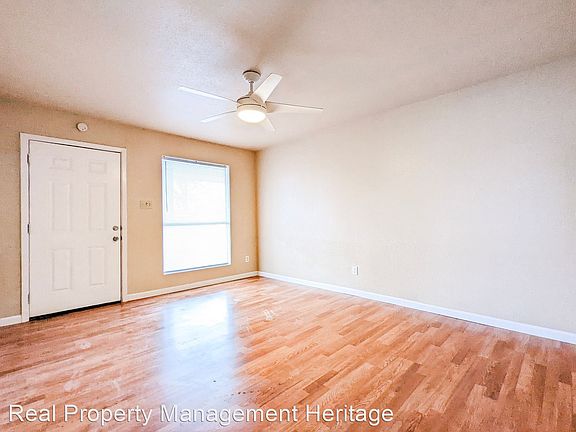3rd image of 9018 Grannis St #D
