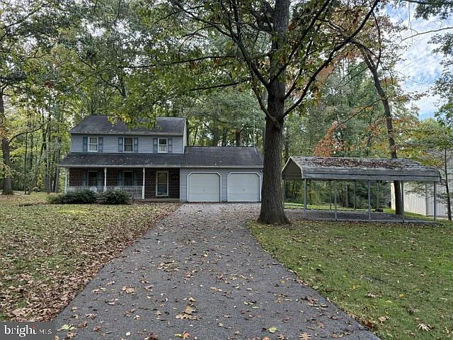 3 bed, 1.5 bath, 1512 sqft, $1,995 — Photo 2