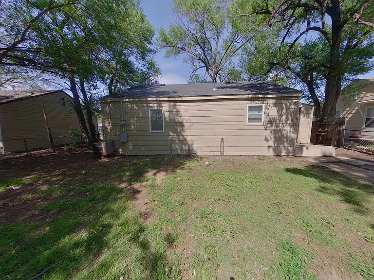 4243 E Whitney Ln — Photo 9