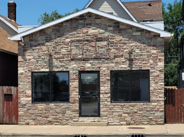 415 Gostlin St, Hammond, IN 46327