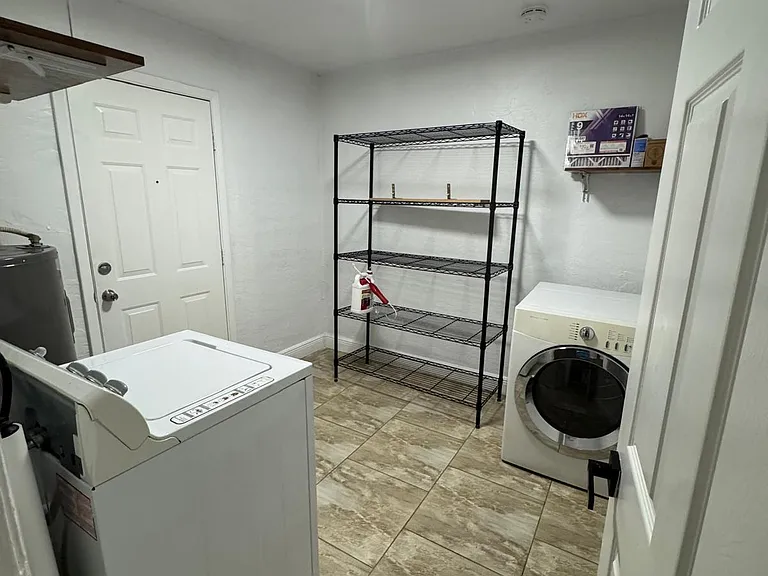531 Wigman Dr — Photo 21