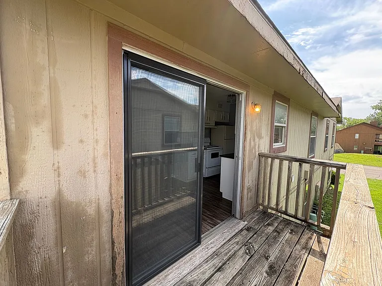 6720-6732 W Par Ln — Photo 13