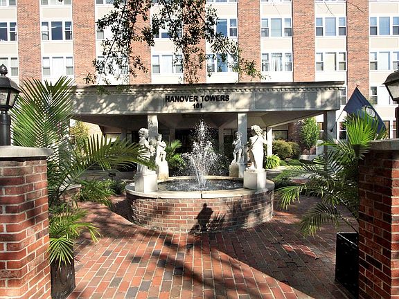4th image of 101 S Hanover Ave APT 6G