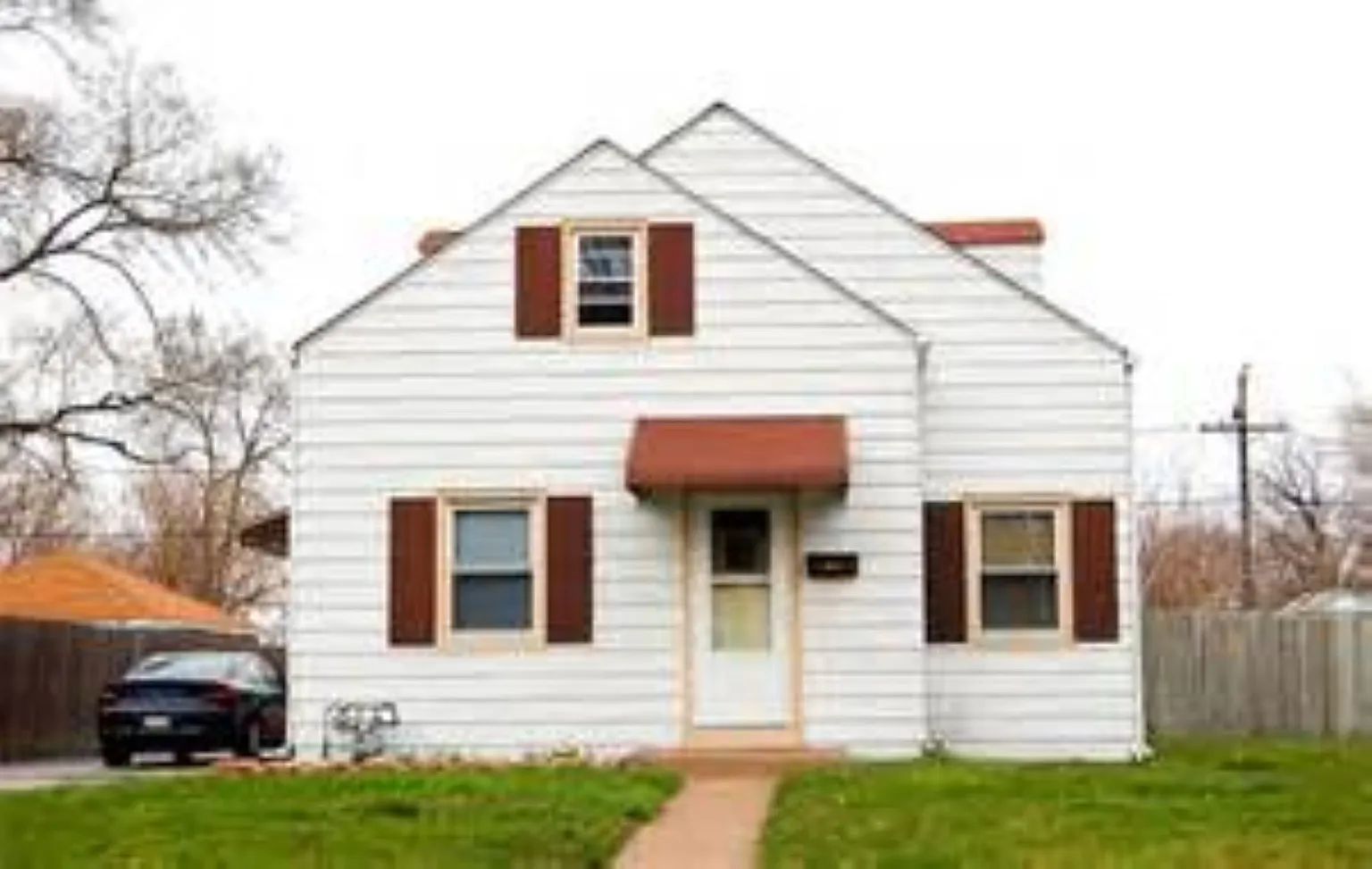 11401 S Whipple St photo 1