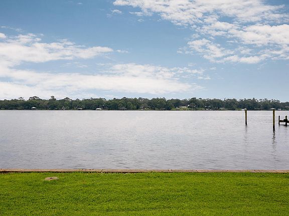 3rd image of 3158 Lake Shore Blvd