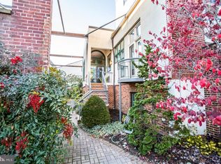717 1/2 Kenmore Ave, Fredericksburg, VA 22401
