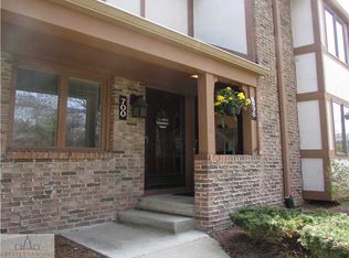 696 Moorland Dr, East Lansing, MI