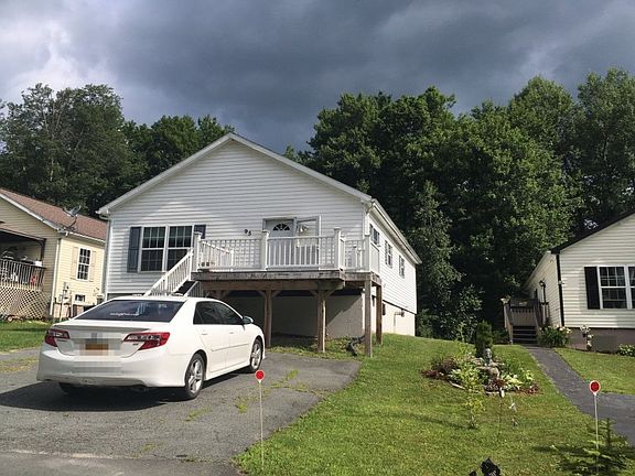 2nd image of 95 Timber Hill Ln