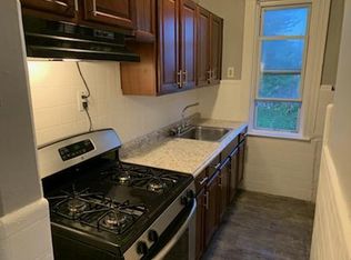 53 Hall St #2, Providence, RI 02904