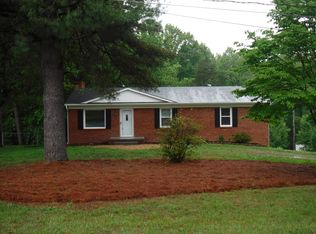 1010 Whirl Win Dr, Winston Salem, NC 27101