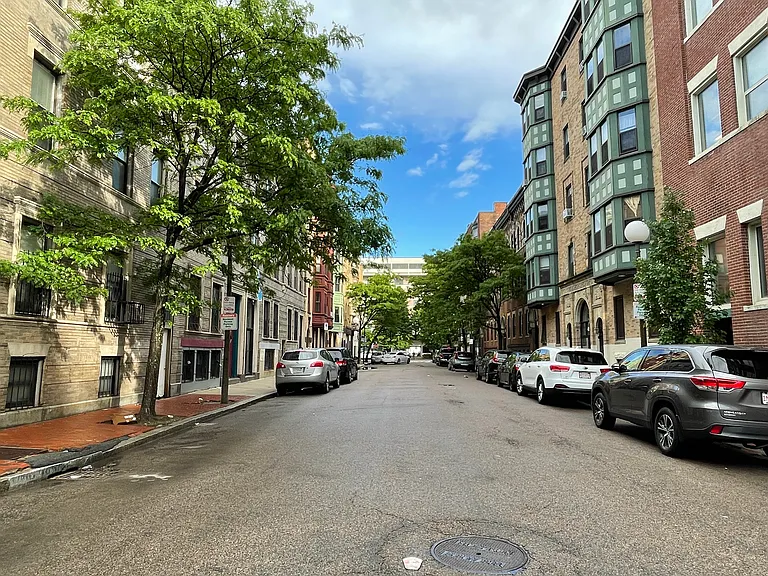 32 Cunard St #1 — Photo 13