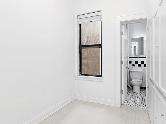3rd image of 41 Perry St APT 3-B